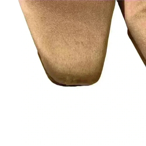 JIMMIE CHOO AUTHENTIC SATIN CHAMPAGNE PUMPS - Picture 6 of 6